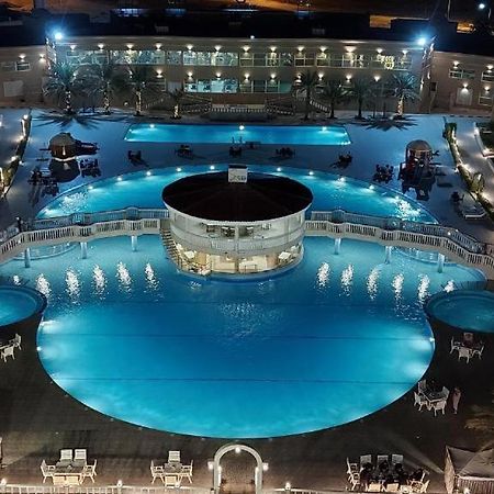 Al Salam Grand Hotel Al Buraimi Exteriör bild